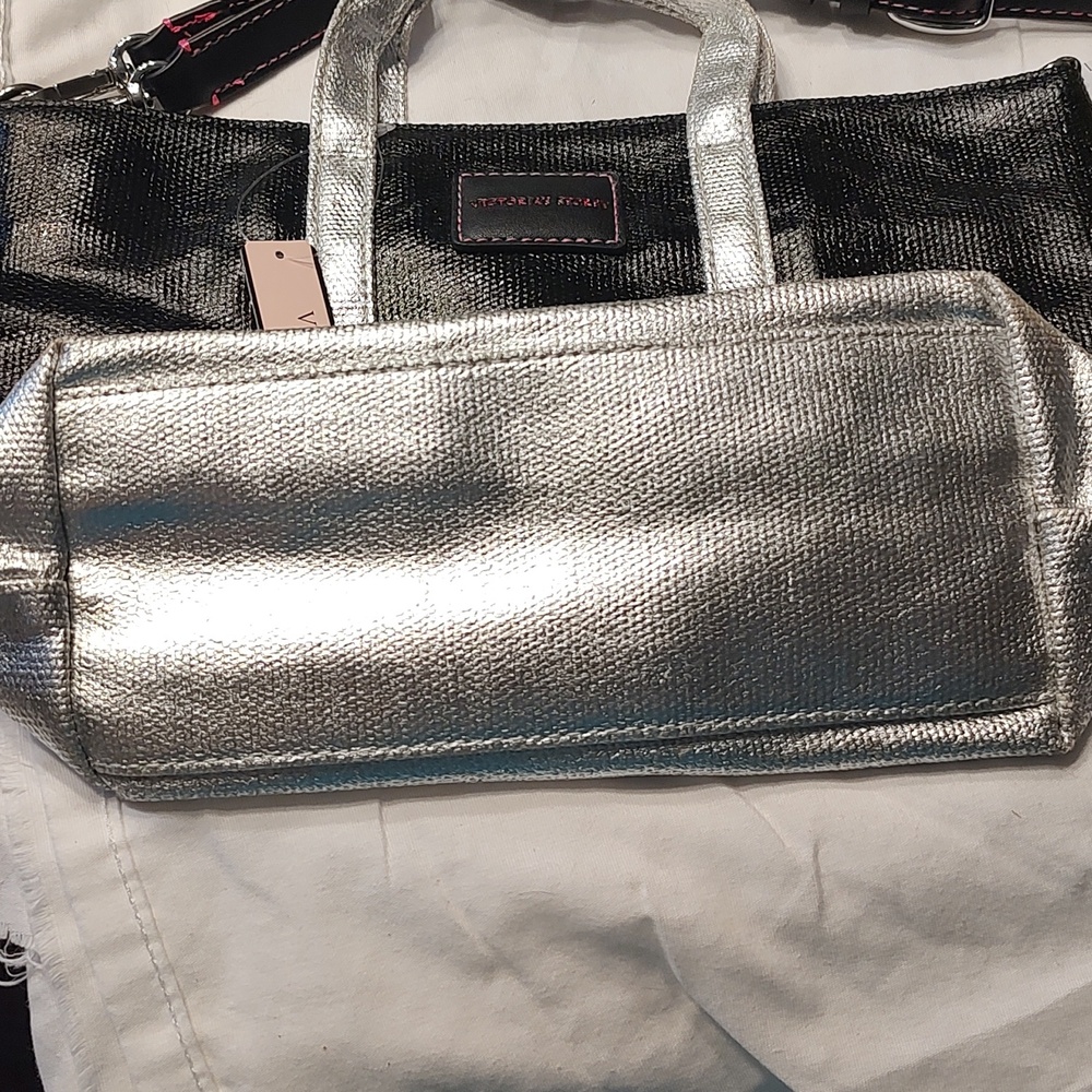 ❤️Victoria Secret Mini Tote Purse Bag Crossbody Silver Black Zippered NWT - Picture 4 of 12